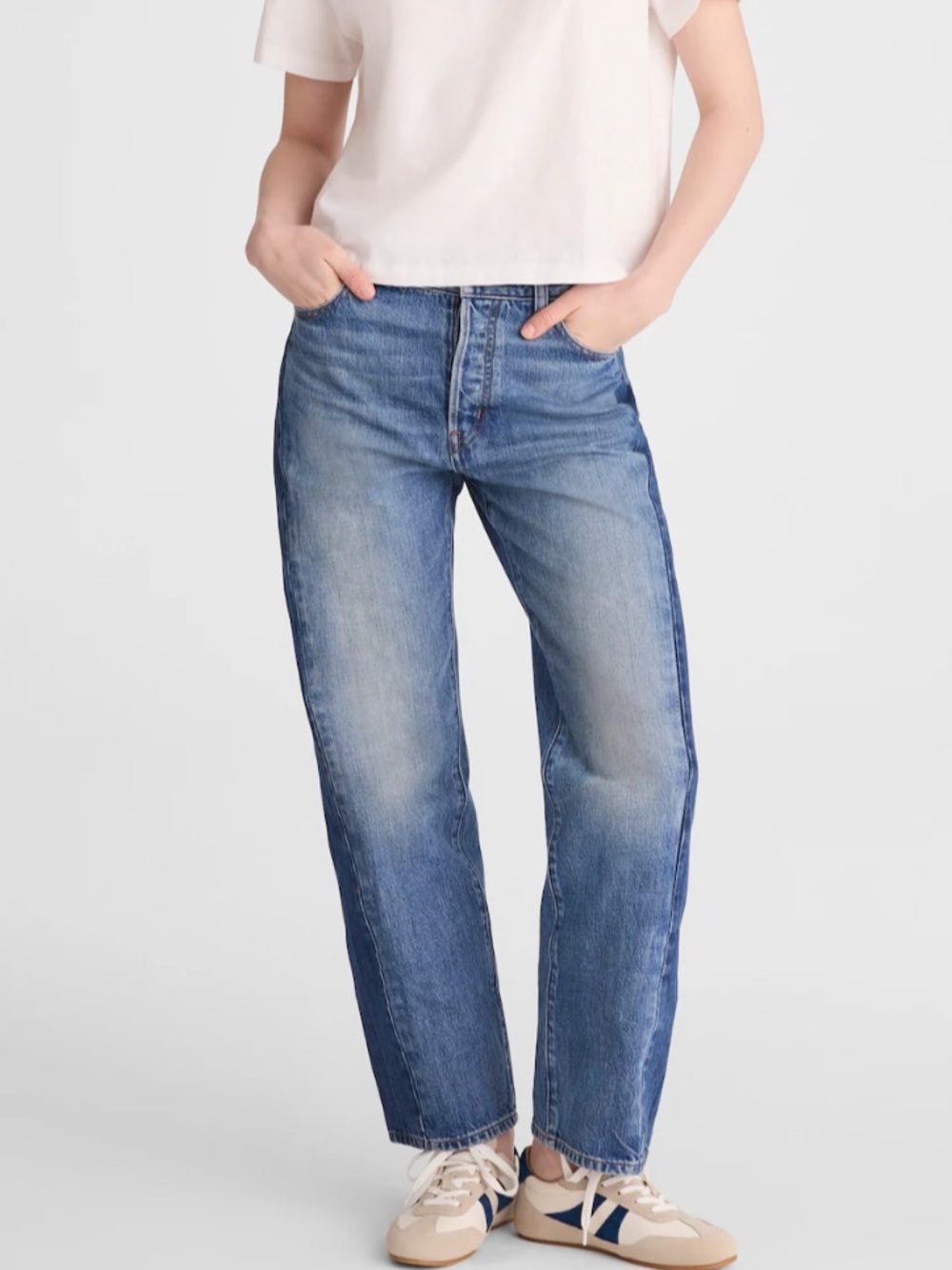 Women's Madewell Pierced Barrel Straight  Denim Jeans in Medium Blue Size 28
